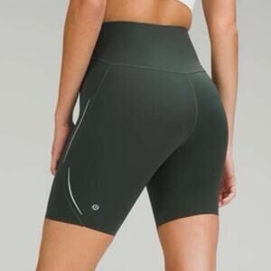Lululemon Base Pace High Rise Reflective Short 8"
